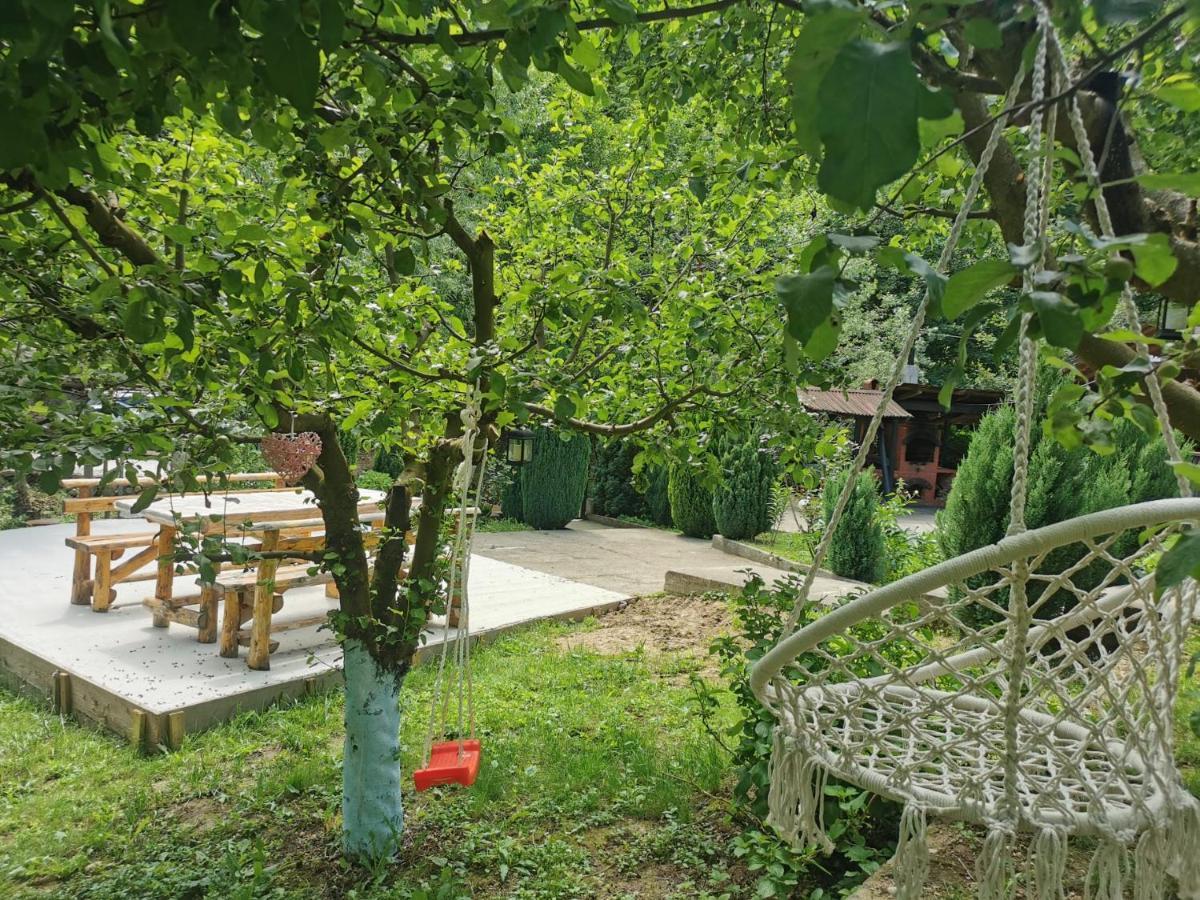Casa Noastra Hotel Orsova Exterior photo